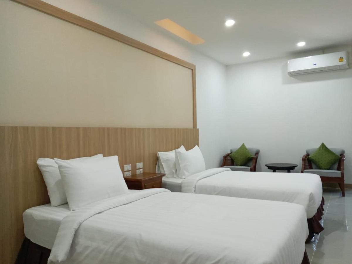 Nine Smiths Hotel Chiangmai Чиангмай Экстерьер фото